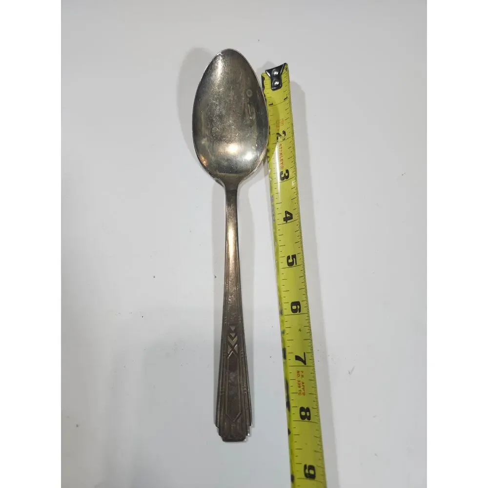 WM Rogers Oneida Friendship-Medality Silverplate Tablespoon 8¼